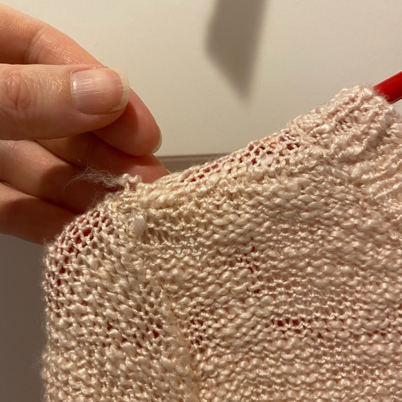 Pink rose sweater size small blush in color. - Picture 5 of 13